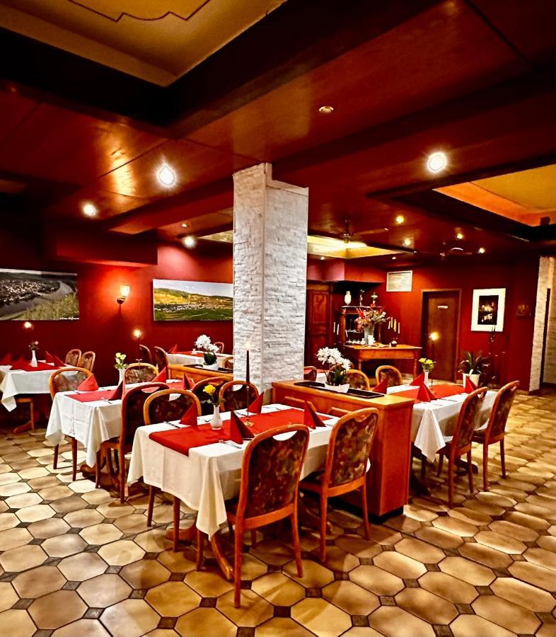 Hotel Krone Riesling ทริทเท็นไฮม์ ภายนอก รูปภาพ