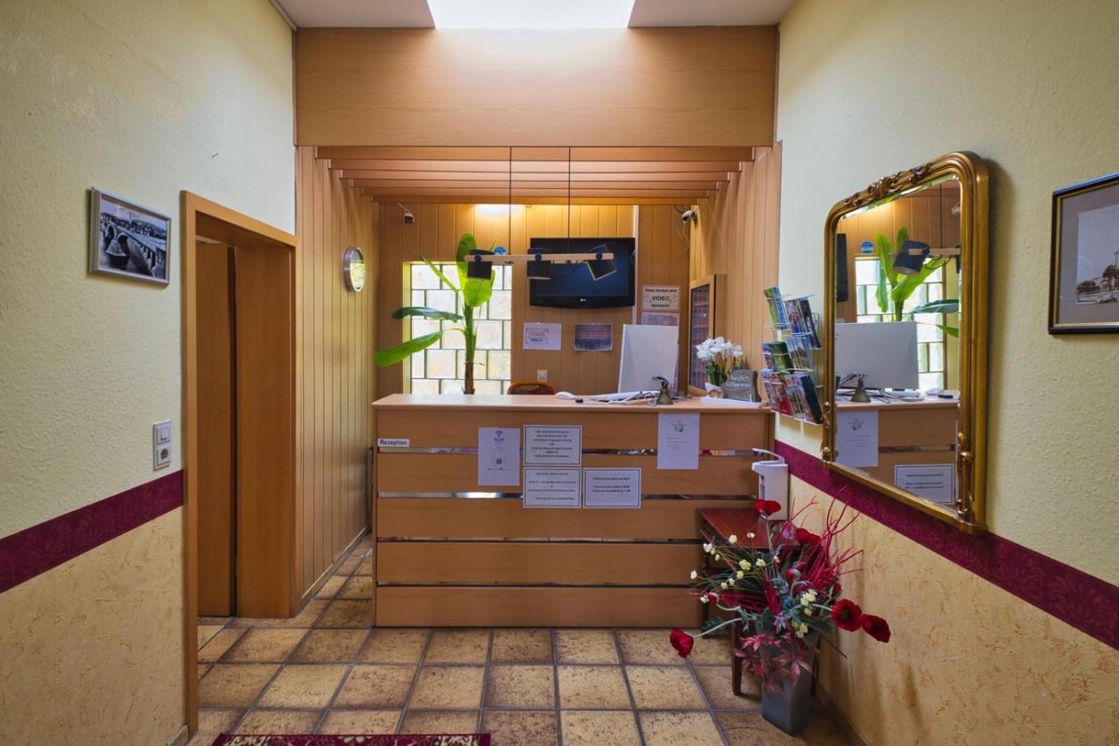 Hotel Krone Riesling ทริทเท็นไฮม์ ภายนอก รูปภาพ